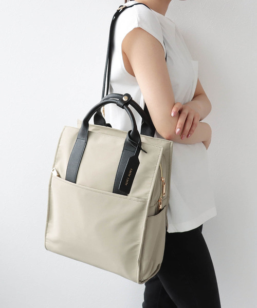 Three Four Time（ｽﾘｰﾌｫｰﾀｲﾑ）の「ポケットパーテーションリュック（バックパック/リュック・レディース・カモフラージュ/グレイッシュベージュ/ブラック・FREE）」の6枚目の写真