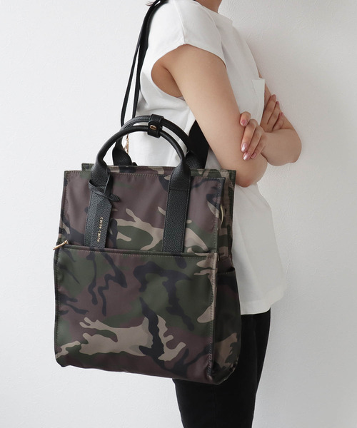 Three Four Time（ｽﾘｰﾌｫｰﾀｲﾑ）の「ポケットパーテーションリュック（バックパック/リュック・レディース・カモフラージュ/グレイッシュベージュ/ブラック・FREE）」の9枚目の写真