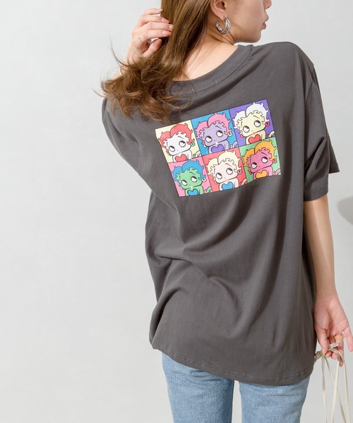 SpRay（スプレイ）の「ＢＥＴＴＹ　ＢＡＣＫプリント　ＢＩＧ　Tシャツ（Tシャツ/カットソー・レディース・ブラック/スミクロ/ライトグレー/オフホワイト・FREE）」の2枚目の写真