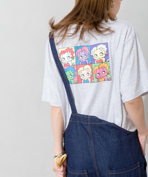 SpRay（スプレイ）の「ＢＥＴＴＹ　ＢＡＣＫプリント　ＢＩＧ　Tシャツ（Tシャツ/カットソー・レディース・ブラック/スミクロ/ライトグレー/オフホワイト・FREE）」の4枚目の写真
