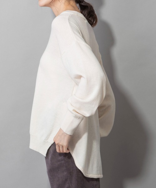 Munich（ミューニック）の「メリノウールサイドスリットプルオーバー（ニット/セーター・レディース・ブラック/ベージュ/ピンク/アイボリー・FREE）」の5枚目の写真