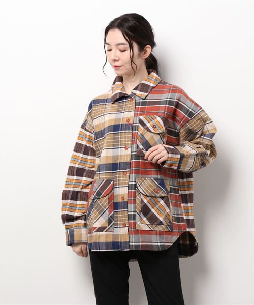 KRIFF MAYER Lady's Collection（クリフメイヤーレディースコレクション）の「ヘビーネルチェックシャツJK（シャツ/ブラウス・レディース・ベージュ/レッド/カラフル/ブラウン・LARGE/MEDIUM）」の4枚目の写真
