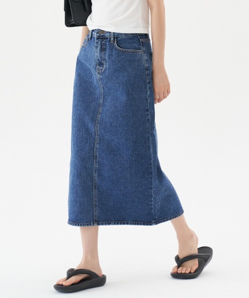 FEKETE（フェケテ）の「FEKETE LONG TIGHT DENIM SKIRT（デニムスカート・レディース・ブルー/ブラック/ライトブルー/ダークブルー・MEDIUM/SMALL）」の4枚目の写真
