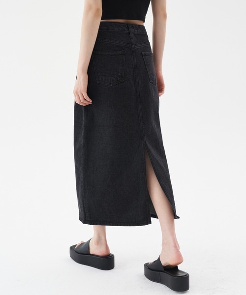 FEKETE（フェケテ）の「FEKETE LONG TIGHT DENIM SKIRT（デニムスカート・レディース・ブルー/ブラック/ライトブルー/ダークブルー・MEDIUM/SMALL）」の2枚目の写真