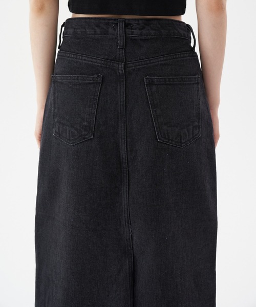 FEKETE（フェケテ）の「FEKETE LONG TIGHT DENIM SKIRT（デニムスカート・レディース・ブルー/ブラック/ライトブルー/ダークブルー・MEDIUM/SMALL）」の15枚目の写真