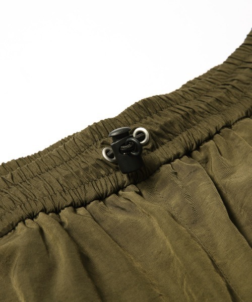 MAGIC NUMBER(マジック ナンバー)の「【MAGIC NUMBER】WHITE OCEAN REVERSIBLE SPORTS PANTS(その他パンツ・メンズ・ブラック/オリーブ・34/32/30)」の14枚目の写真