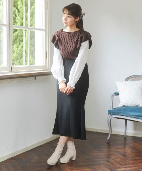 MAJESTIC LEGON(マジェスティックレゴン)の「∞2wayケーブルフリルニット(ニット/セーター・レディース・ブラック/ブラウン/アイボリー・SMALL/MEDIUM)」の16枚目の写真