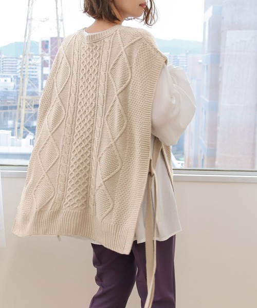 Social GIRL(ソーシャルガール)の「サイドリボンケーブルニットベスト(ベスト・レディース・ブラウン/グレイッシュベージュ/アイボリー/ブラック/モカ・M/L)」の20枚目の写真