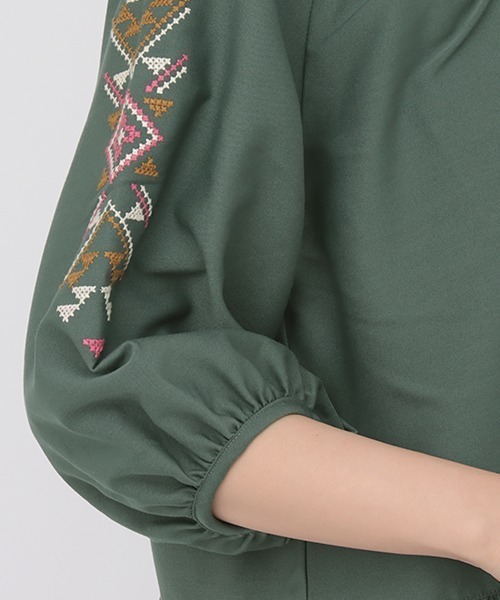 チチカカ（チチカカ）の「キカ刺繍チュニック（チュニック・レディース・パープル/グリーン/チャコールグレー・FREE）」の16枚目の写真