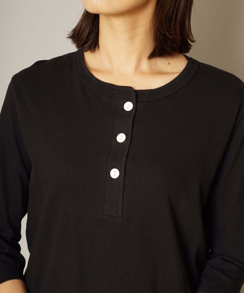 HANES(ヘインズ)の「【HANES/ヘインズ】Undiesリサイクルコットンヘンリーネック七分袖Tシャツ HW1-U501(Tシャツ/カットソー・レディース・ブラック/ベージュ/ホワイト・FREE)」の15枚目の写真