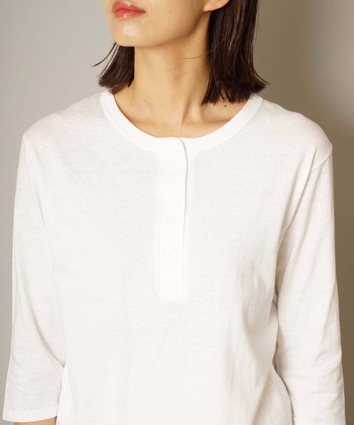 HANES(ヘインズ)の「【HANES/ヘインズ】Undiesリサイクルコットンヘンリーネック七分袖Tシャツ HW1-U501(Tシャツ/カットソー・レディース・ブラック/ベージュ/ホワイト・FREE)」の9枚目の写真