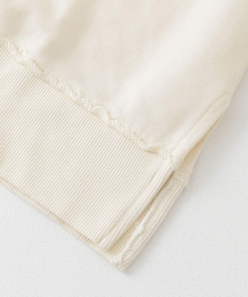 URBAN RESEARCH Sonny Label（アーバンリサーチサニーレーベル）の「抗菌防臭Vネックフーディースウェット（Tシャツ/カットソー・レディース・ブラック/レッド/ブラウン/ブルー/オフホワイト・FREE）」の21枚目の写真