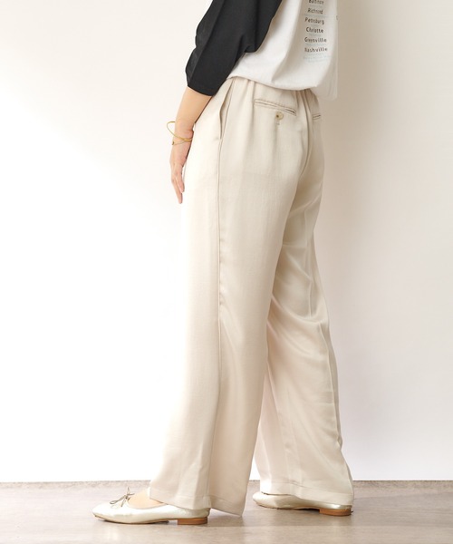 SHENERY(シーナリー)の「ポリエステルサテンヴィンテージワイドパンツ(その他パンツ・レディース・ホワイト/ピンク・SMALL/MEDIUM)」の19枚目の写真