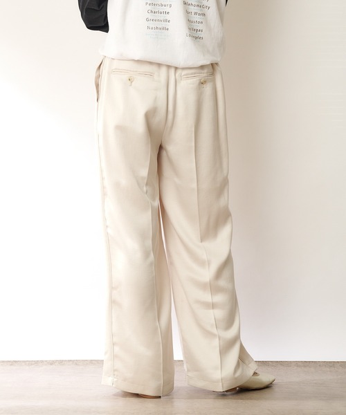 SHENERY(シーナリー)の「ポリエステルサテンヴィンテージワイドパンツ(その他パンツ・レディース・ホワイト/ピンク・SMALL/MEDIUM)」の10枚目の写真