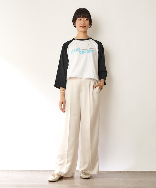 SHENERY(シーナリー)の「ポリエステルサテンヴィンテージワイドパンツ(その他パンツ・レディース・ホワイト/ピンク・SMALL/MEDIUM)」の15枚目の写真