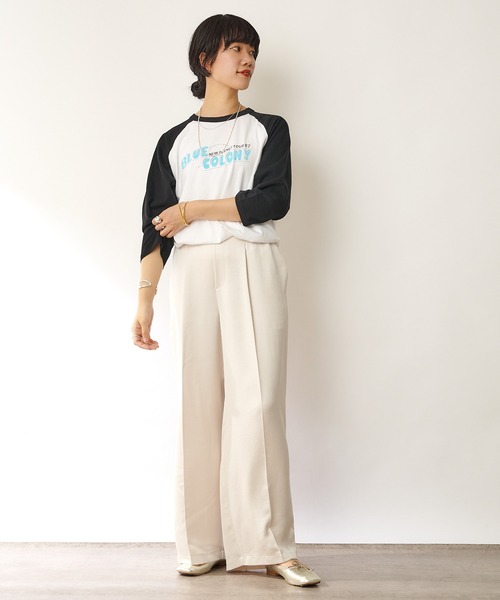 SHENERY(シーナリー)の「ポリエステルサテンヴィンテージワイドパンツ(その他パンツ・レディース・ホワイト/ピンク・SMALL/MEDIUM)」の11枚目の写真