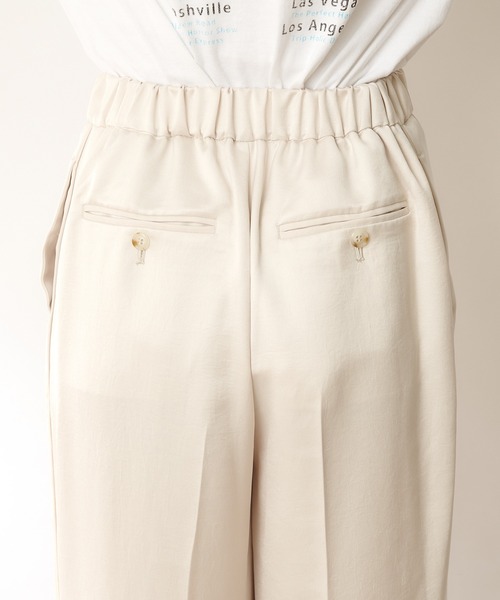 SHENERY(シーナリー)の「ポリエステルサテンヴィンテージワイドパンツ(その他パンツ・レディース・ホワイト/ピンク・SMALL/MEDIUM)」の16枚目の写真