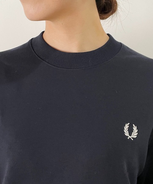 FRED PERRY（フレッドペリー）の「〈WEB限定〉【FRED PERRY/フレッドペリー】ワンポイントプルオーバー（スウェット・レディース・ネイビー/ピンク・M）」の12枚目の写真