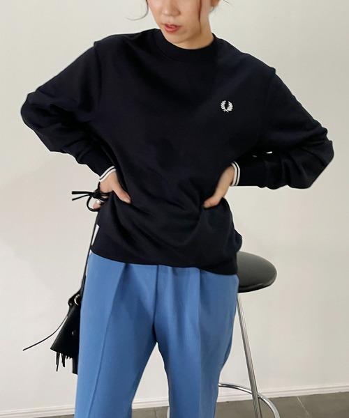 FRED PERRY（フレッドペリー）の「〈WEB限定〉【FRED PERRY/フレッドペリー】ワンポイントプルオーバー（スウェット・レディース・ネイビー/ピンク・M）」の21枚目の写真