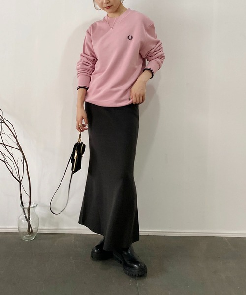 FRED PERRY（フレッドペリー）の「〈WEB限定〉【FRED PERRY/フレッドペリー】ワンポイントプルオーバー（スウェット・レディース・ネイビー/ピンク・M）」の11枚目の写真