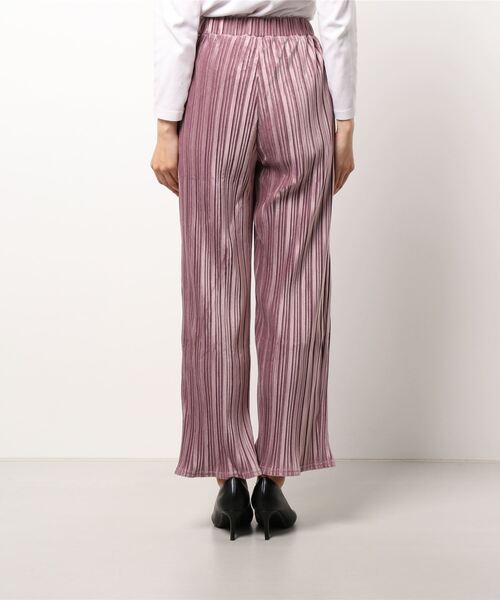 Chiaro（キアロ）の「スエードタッチプリーツワイドパンツ（その他パンツ・レディース・パープル/アイボリー/グレイッシュベージュ・FREE）」の17枚目の写真