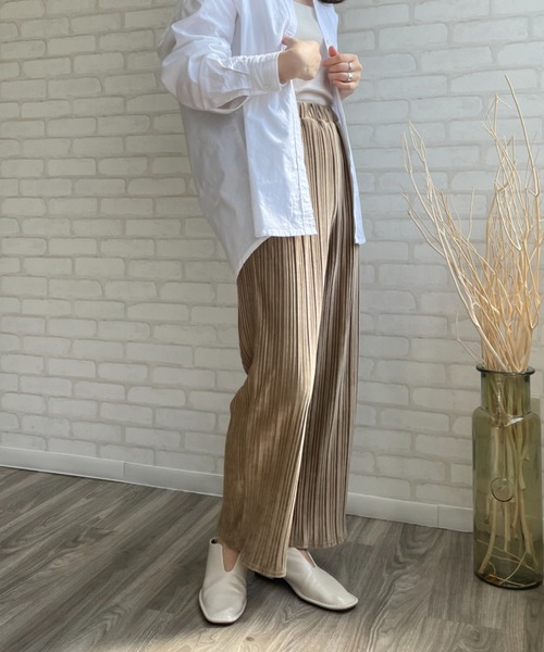 Chiaro（キアロ）の「スエードタッチプリーツワイドパンツ（その他パンツ・レディース・パープル/アイボリー/グレイッシュベージュ・FREE）」の14枚目の写真