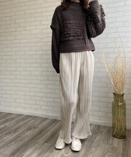 Chiaro（キアロ）の「スエードタッチプリーツワイドパンツ（その他パンツ・レディース・パープル/アイボリー/グレイッシュベージュ・FREE）」の10枚目の写真