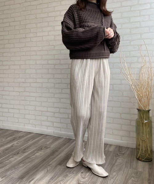 Chiaro（キアロ）の「スエードタッチプリーツワイドパンツ（その他パンツ・レディース・パープル/アイボリー/グレイッシュベージュ・FREE）」の15枚目の写真