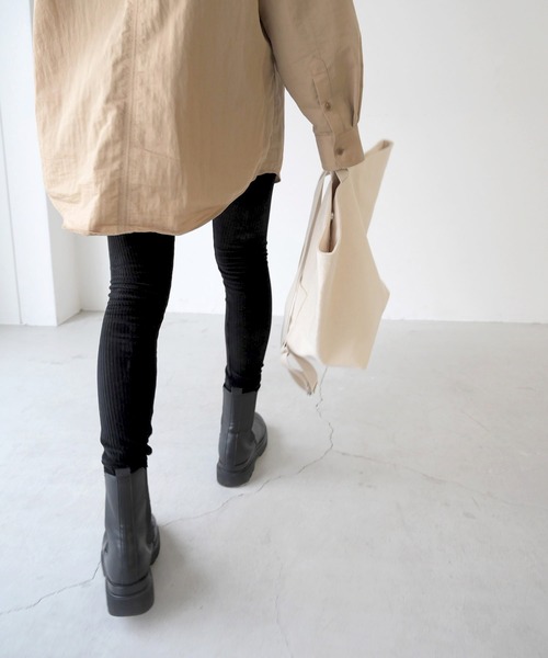 CANAL JEAN(キャナルジーン)の「arc はりぬきベロアレギンス(その他パンツ・レディース・ブラック/ネイビー/ブラウン/グレー/アイボリー・38)」の10枚目の写真