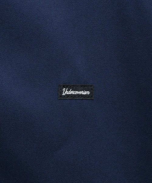 Undercoverism（アンダーカバイズム）の「UI1B4301（ステンカラーコート・メンズ・ベージュ/ダークネイビー・2/3）」の8枚目の写真