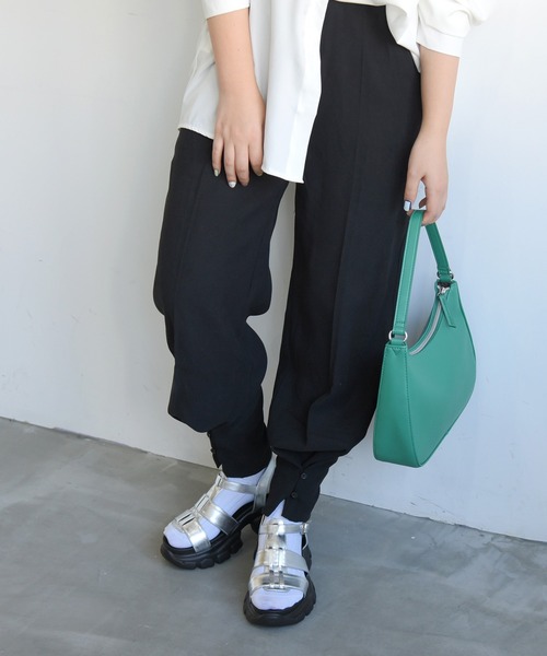 NOFALL(ノーフォール)の「厚底スニーカーソールベルトサンダル(サンダル・レディース・ホワイト/シルバー/ブラック・S/LL/L/M/3L)」の1枚目の写真