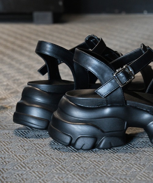 NOFALL(ノーフォール)の「厚底スニーカーソールベルトサンダル(サンダル・レディース・ホワイト/シルバー/ブラック・S/LL/L/M/3L)」の6枚目の写真