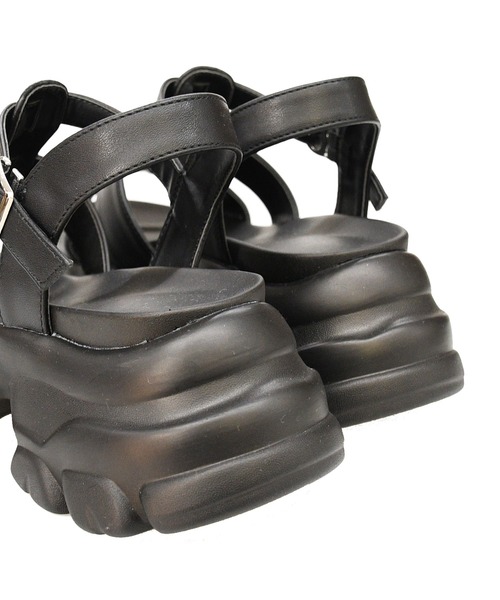 NOFALL(ノーフォール)の「厚底スニーカーソールベルトサンダル(サンダル・レディース・ホワイト/シルバー/ブラック・S/LL/L/M/3L)」の15枚目の写真