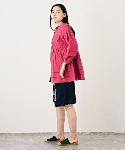 TOBILA(トビラ)の「インド綿麻 スラブローン タック ギャザーブラウス(シャツ/ブラウス・レディース・ホワイト/ブラウン/ピンク・M)」の14枚目の写真