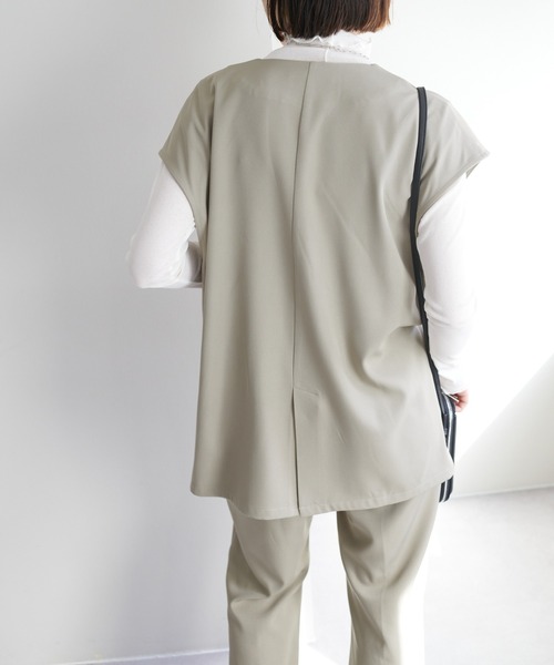 DISCOAT（ディスコート）の「【WEB限定】ミドルベスト（ベスト・レディース・ブラック/グレー/ライトベージュ/グレイッシュベージュ・FREE）」の17枚目の写真