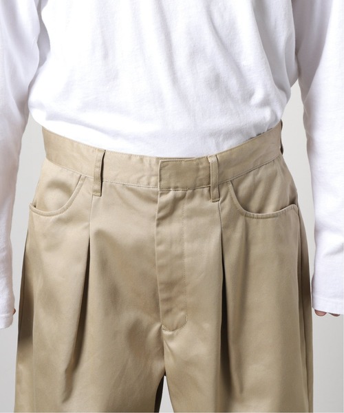 FARAH（ファーラー）の「【FARAH/ファーラー】1タック ワイドテーパード チノパンツ（チノパンツ・メンズ・ベージュ・34/30/32）」の6枚目の写真