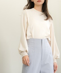 スクエアショルダー2WAYとろみブラウス