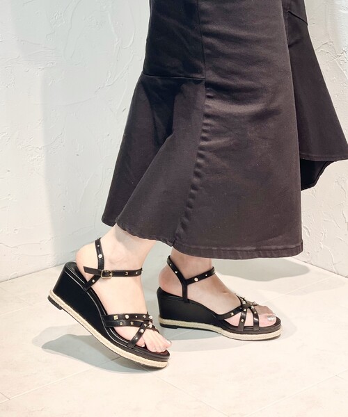 ESPERANZA(エスペランサ)の「◆【ストラップ/スタッズ/歩きやすい】ローウェッジスタッズサンダル(サンダル・レディース・ブラック/ベージュ/ネイビー/オレンジ/アイボリー・LL/S/M/L)」の16枚目の写真