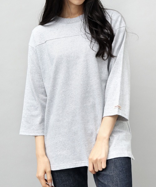 Goodwear（グッドウェア）の「7.6オンス USAコットン 切替 七分袖 フットボール Tシャツ レギュラーシルエット（Tシャツ/カットソー・メンズ・ホワイト/ブラック/ブラック系その他/パープル/ブルー/グレー/ベージュ/ブラウン系その他/カーキ/ミント/グリーン/ネイビー/スミクロ/ブラウン系その他2・M/L/XL）」の5枚目の写真