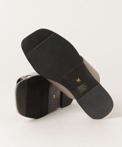 E.TOKYO（イートーキョー）の「E.TOKYO /スクエアトゥトングサンダル (GB9283529)（サンダル・レディース・グレイッシュベージュ・M/L）」の3枚目の写真