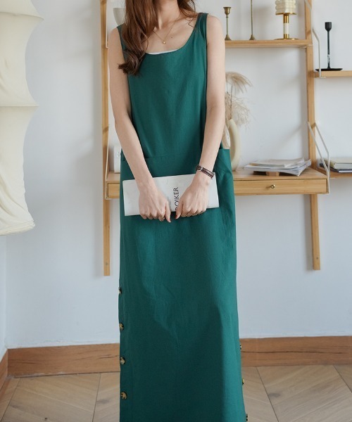 ABITOKYO(アビトーキョー)の「マキシ丈サイドボタンノースリーブロングワンピース(ワンピース・レディース・ネイビー/モカ/グリーン/カーキ/チャコールグレー・FREE)」の9枚目の写真