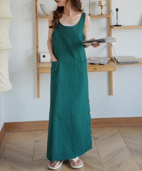 ABITOKYO(アビトーキョー)の「マキシ丈サイドボタンノースリーブロングワンピース(ワンピース・レディース・ネイビー/モカ/グリーン/カーキ/チャコールグレー・FREE)」の10枚目の写真