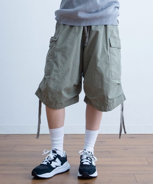Universal Style Wear（ユニバーサルスタイルウェア）の「Universal Style Wear ファティーグ バズーカ カーゴ ショーツ（カーゴパンツ・メンズ・カーキ/オフホワイト/ブラック/グレイッシュベージュ・MEDIUM/LARGE/X-LARGE）」の3枚目の写真