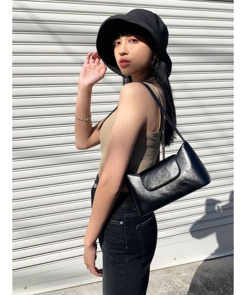 EMODA（エモダ）の「ワンショルダーコンパクトバッグ（ハンドバッグ・レディース・パープル/クリア/ブラック・FREE）」の10枚目の写真