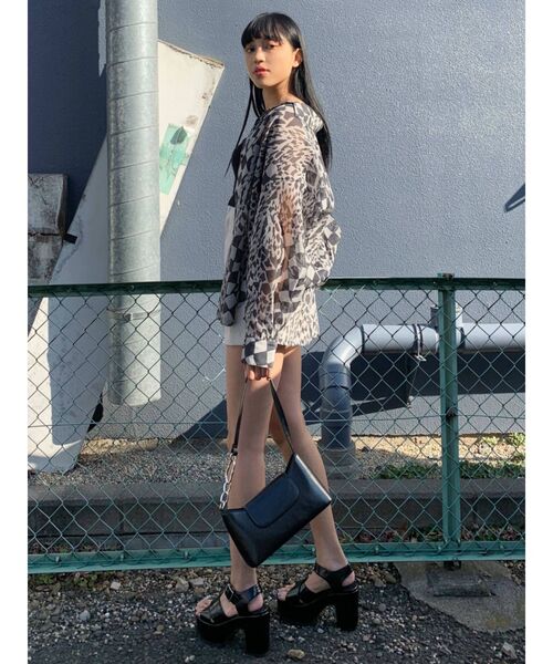 EMODA（エモダ）の「ワンショルダーコンパクトバッグ（ハンドバッグ・レディース・パープル/クリア/ブラック・FREE）」の13枚目の写真