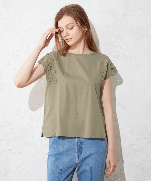 LE SOUK HOLIDAY(ルスークホリデー)の「刺しゅうスリーブプルオーバー(Tシャツ/カットソー・レディース・ブラック/オフホワイト/モカ・M/L)」の4枚目の写真