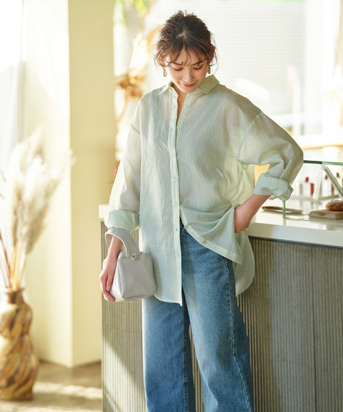 GeeRA（ジーラ）の「シアーストライプBIGシャツ（シャツ/ブラウス・レディース・パープル/ミント・MEDIUM/LARGE）」の7枚目の写真