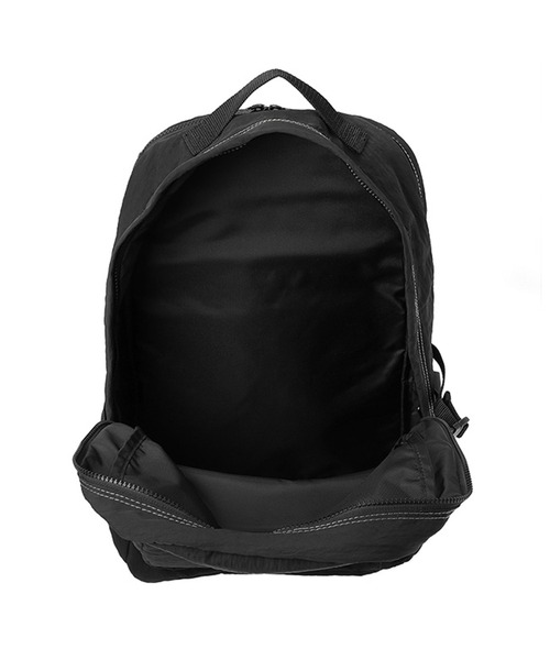 Manhattan Portage(マンハッタンポーテージ)の「Townsend Backpack Old School(バックパック/リュック・メンズ・ブラック・LARGE)」の7枚目の写真