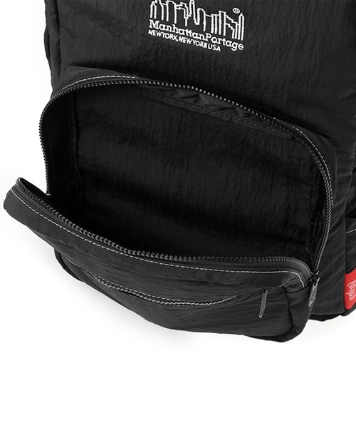Manhattan Portage(マンハッタンポーテージ)の「Townsend Backpack Old School(バックパック/リュック・メンズ・ブラック・LARGE)」の11枚目の写真