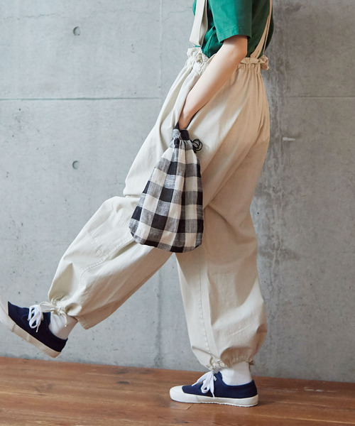 PAR ICI（パーリッシィ）の「AMASISオーガニックツイル 吊りパンツ